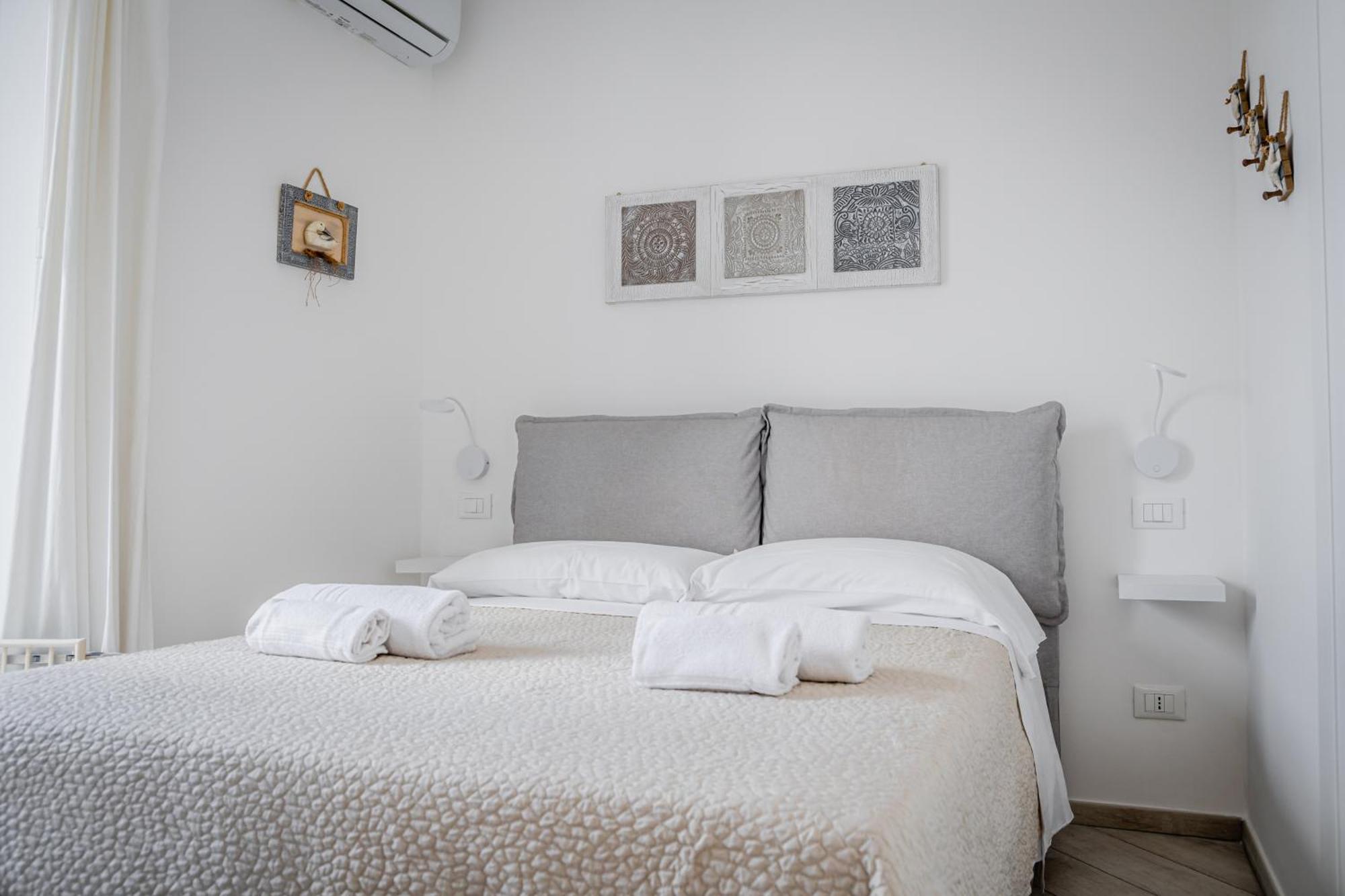 Casa Vicolo Re Apartment เชฟาลู ภายนอก รูปภาพ